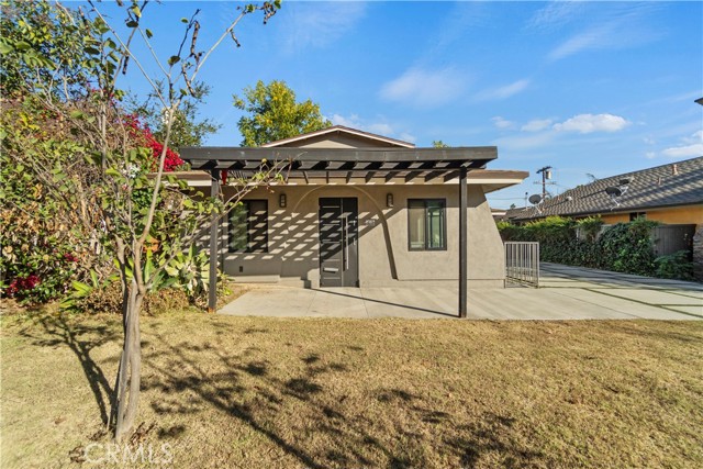 4536 Maycrest Street, Los Angeles CA: https://media.crmls.org/medias/feaab214-61e6-46b7-9f56-450e26309c41.jpg