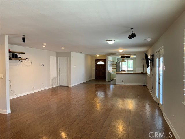 Detail Gallery Image 11 of 34 For 19530 Arcadia St, Corona,  CA 92881 - 3 Beds | 2 Baths