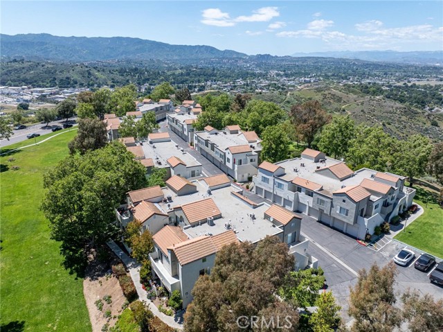 Detail Gallery Image 25 of 34 For 24450 Leonard Tree Ln #202,  Newhall,  CA 91321 - 2 Beds | 2 Baths