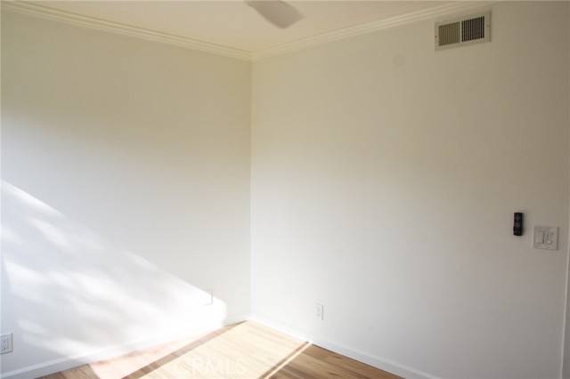 3340 E Collins Avenue, Orange CA: https://media.crmls.org/medias/feaccacd-5a47-4349-8922-34f7e4ee168f.jpg