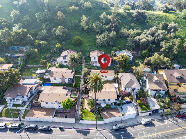 3580 Griffin Avenue, Los Angeles CA: https://media.crmls.org/medias/feacec5f-c138-4a50-8e2f-50330fa51132.jpg