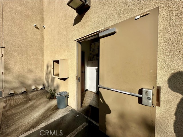 0, Ontario CA: https://media.crmls.org/medias/feacf2c8-cf0a-468b-bddc-07d9fcb83ec9.jpg