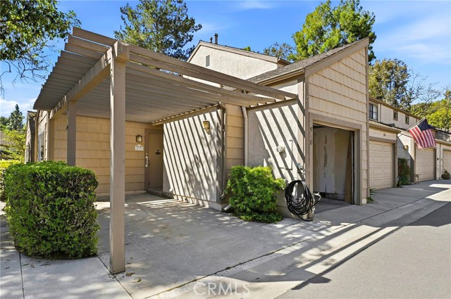 Detail Gallery Image 6 of 24 For 518 Blue Water, Fullerton,  CA 92831 - 2 Beds | 2 Baths