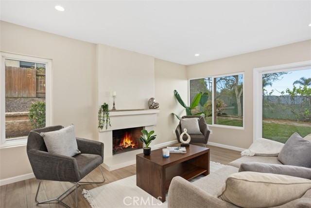 Detail Gallery Image 18 of 40 For 1311 Knoll Dr, Oceanside,  CA 92054 - 4 Beds | 2/1 Baths