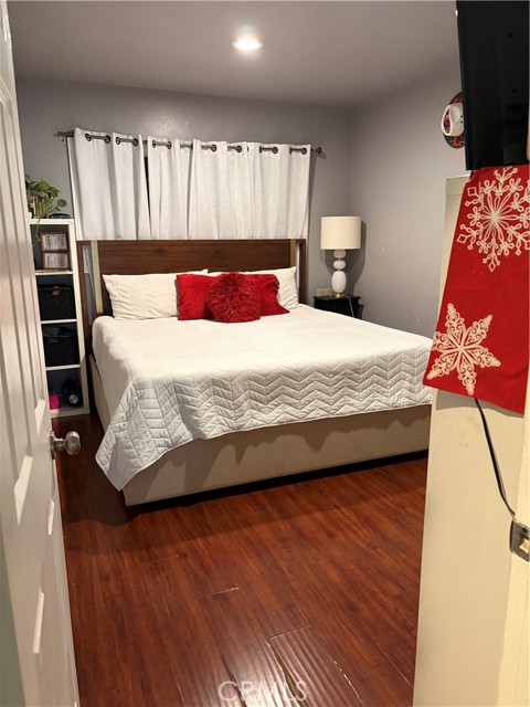 Detail Gallery Image 8 of 16 For 8637 Holmes, Los Angeles,  CA 90002 - 2 Beds | 1 Baths