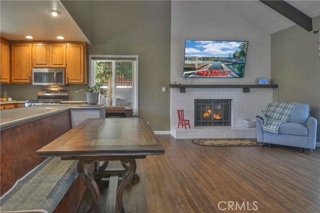Detail Gallery Image 15 of 31 For 26193 Circle Dr, Twin Peaks,  CA 92391 - 3 Beds | 2 Baths