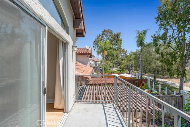 180 Via Lampara, Rancho Santa Margarita CA: https://media.crmls.org/medias/feae7a5b-5946-4c1a-a0cc-2ceba6cd30e7.jpg