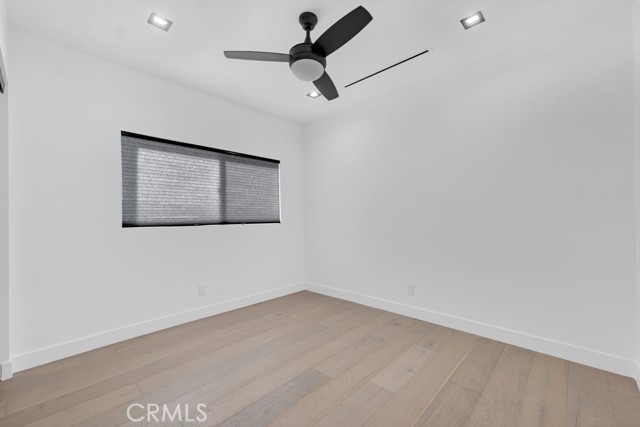 Detail Gallery Image 25 of 54 For 4941 Hesperia Ave, Encino,  CA 91316 - 5 Beds | 4 Baths