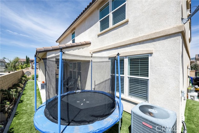 Detail Gallery Image 11 of 73 For 16981 Schneider St, Fontana,  CA 92336 - 4 Beds | 3/1 Baths