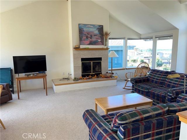 Detail Gallery Image 10 of 75 For 330 Jean St, Cambria,  CA 93428 - 3 Beds | 2/1 Baths