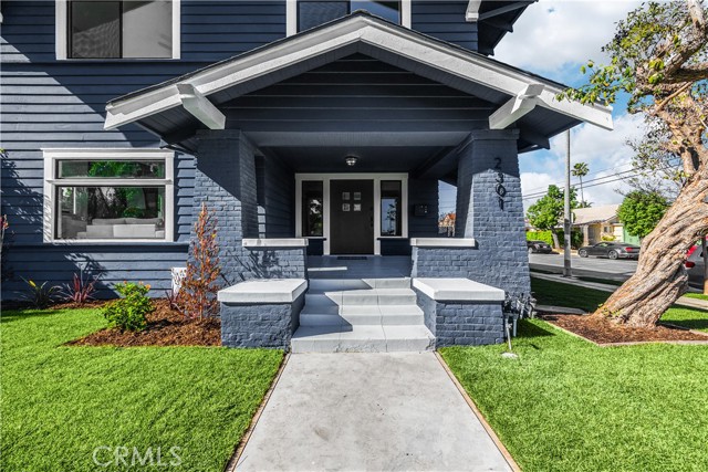 Detail Gallery Image 40 of 42 For 2301 9th, Los Angeles,  CA 90018 - 3 Beds | 3 Baths