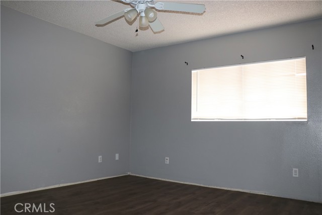 Detail Gallery Image 7 of 16 For 7864 Newhall Ave, Hesperia,  CA 92345 - 3 Beds | 2 Baths