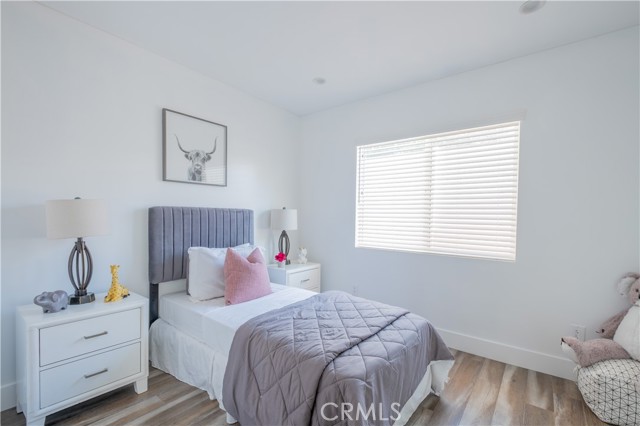 6436 Day Street, Tujunga CA: https://media.crmls.org/medias/feb02d20-121e-4c76-8303-824636ac7fa2.jpg