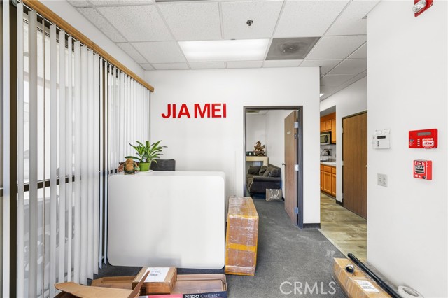 620 S Magnolia Avenue, Ontario CA: https://media.crmls.org/medias/feb0c0be-5e58-4e79-8ff1-a96e11e97140.jpg