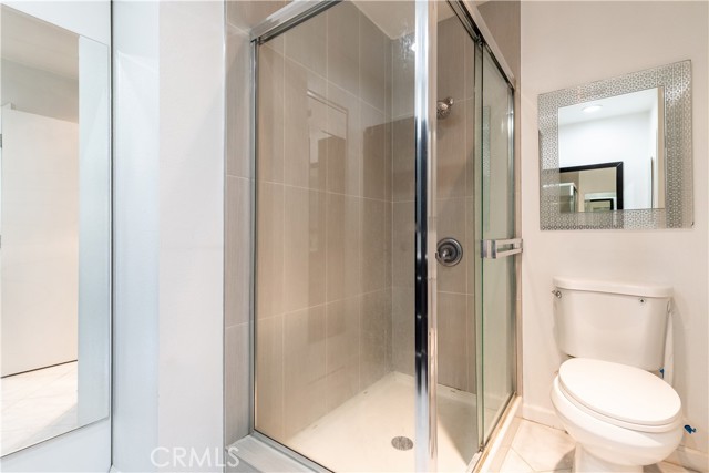 17430 Vanowen, Lake Balboa CA: https://media.crmls.org/medias/feb1ebf8-038a-4244-8a75-850ad4c6c0f0.jpg