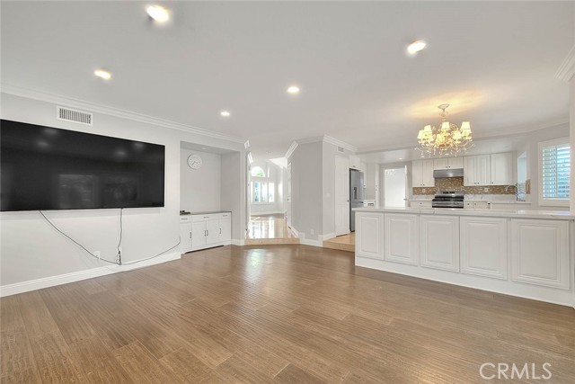 21853 E Snow Creek, Walnut CA: https://media.crmls.org/medias/feb1fc4a-a2ad-4dae-b4db-9230b12f549f.jpg