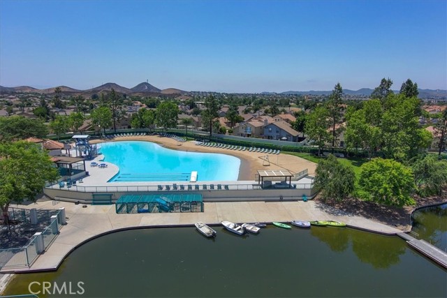 29870 Corte Cruzada, Menifee CA: https://media.crmls.org/medias/feb211dc-eeb7-426e-86b0-0d3e289576d2.jpg