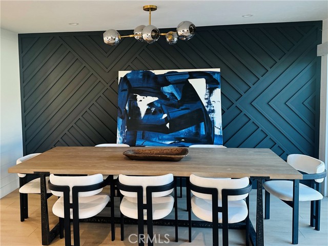 2316 La Linda Place, Newport Beach CA: https://media.crmls.org/medias/feb2368b-17b2-4a48-ab6a-bfd285e2c63d.jpg