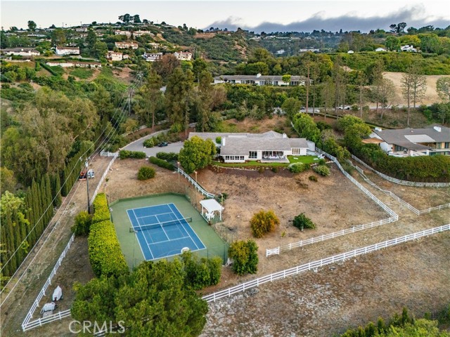 16 Roadrunner RD