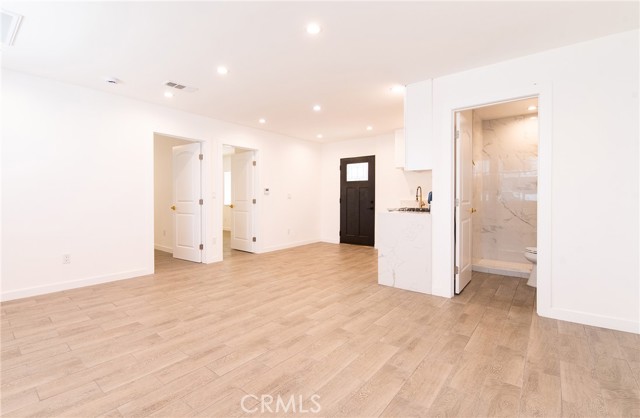  Income Home for Sale in North Hollywood, California