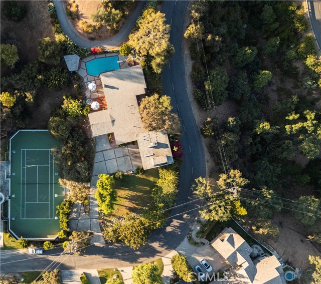 1001 Briarcliff photo 64