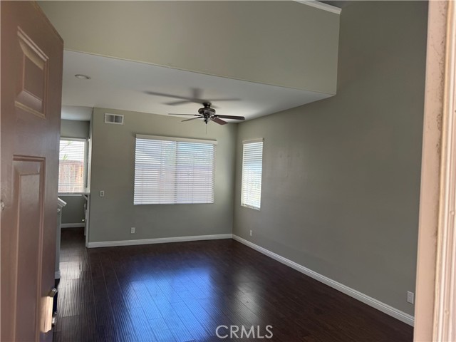 6 Lembogan Court, Aliso Viejo CA: https://media.crmls.org/medias/feb5acc0-a963-4e77-9582-14f4d72cada8.jpg