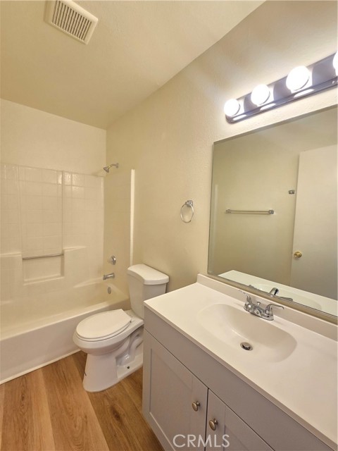Detail Gallery Image 14 of 15 For 8342 Columbine Ave #D,  California City,  CA 93505 - 2 Beds | 1 Baths