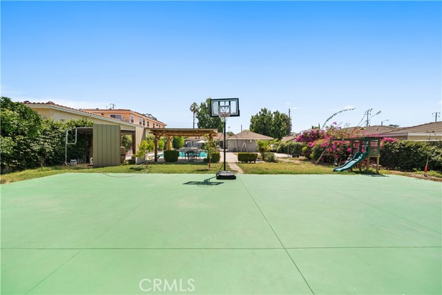 1025 S 2nd Avenue, Arcadia CA: https://media.crmls.org/medias/feb6a28c-7823-4444-a3e1-c681ca1867ba.jpg
