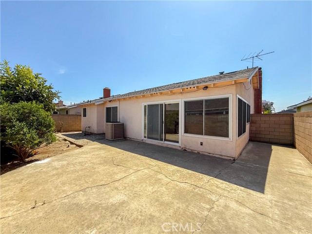 17616 Caliente Place, Cerritos CA: https://media.crmls.org/medias/feb6cfdc-3468-4403-b004-6ed161326a36.jpg