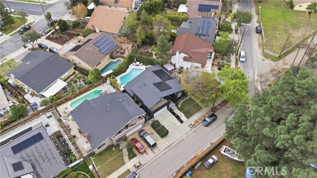 Detail Gallery Image 18 of 21 For 10414 Andora Ave, Chatsworth,  CA 91311 - 3 Beds | 2/1 Baths