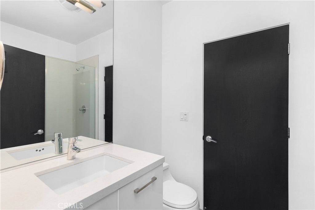 932 Manhattan Beach Boulevard, #B