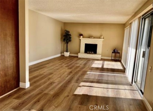 Front Image Thumbnail for CROC26067464