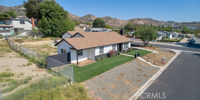 Detail Gallery Image 6 of 46 For 4089 Mount Verde, Norco,  CA 92860 - 4 Beds | 2 Baths