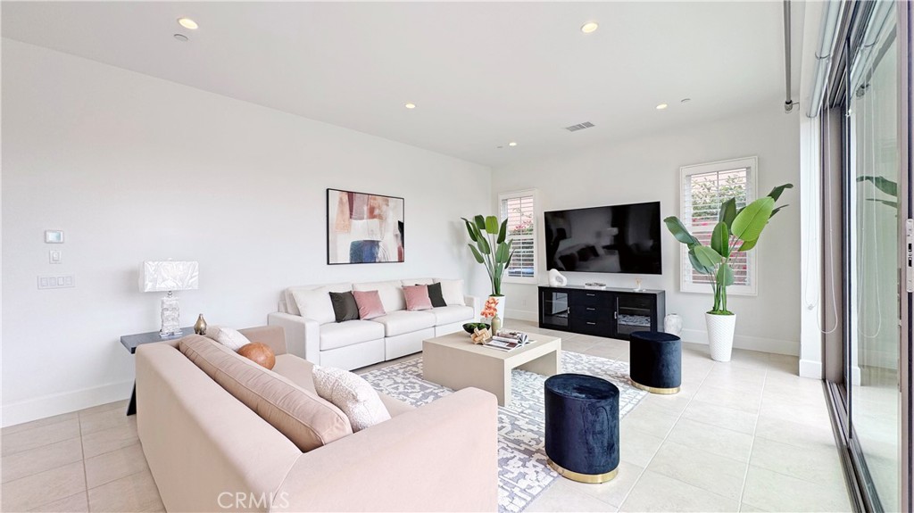 Feb8cce2 80d2 404a 80e8 994e54224567