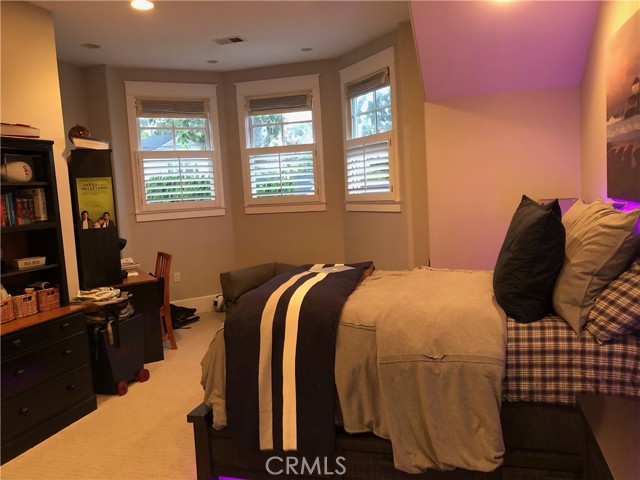 Detail Gallery Image 10 of 15 For 840 18th, Manhattan Beach,  CA 90266 - 4 Beds | 6 Baths