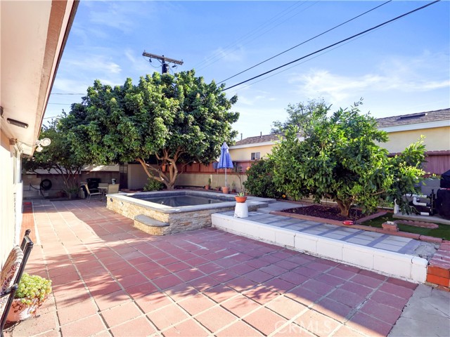8651 Ranchito Avenue, Panorama City CA: https://media.crmls.org/medias/feb93296-6074-419e-9d18-d728b57842c9.jpg