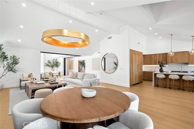 Detail Gallery Image 11 of 35 For 281 Santo Tomas Ave, Costa Mesa,  CA 92627 - 4 Beds | 4/1 Baths