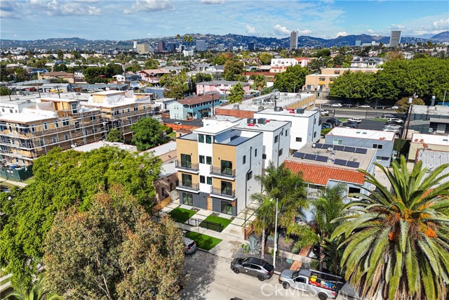 Detail Gallery Image 54 of 75 For 5209 W 20th, Los Angeles,  CA 90016 - – Beds | – Baths