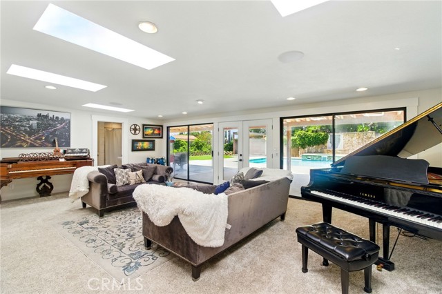 342 Canyon View Drive, Calimesa CA: https://media.crmls.org/medias/feba0293-c532-4508-9f0b-d66c791f8be1.jpg