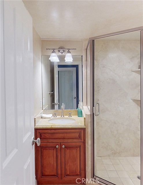 1026 Duncan Avenue, Manhattan Beach CA: https://media.crmls.org/medias/feba6477-c6b9-4a7a-b0ea-6ccc93937f3b.jpg