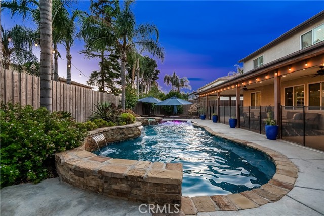 5919 W Whitley Avenue, Visalia CA: https://media.crmls.org/medias/feba69b2-e214-42dd-acad-66181f0e5a01.jpg
