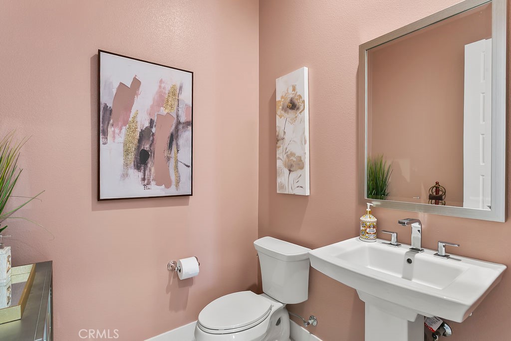 https://media.crmls.org/medias/febafe58-a771-4d49-af3b-66ef9259a3ad.jpg?preset=X-Large