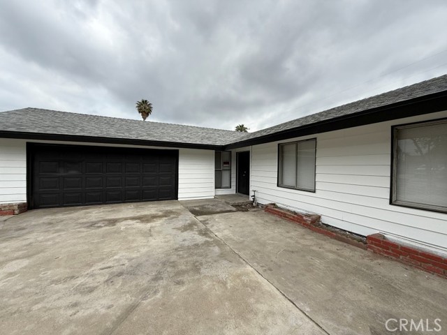 828 Ellen Street, Colton CA: https://media.crmls.org/medias/febc2b99-cc28-41fc-8616-24e2e2960d40.jpg