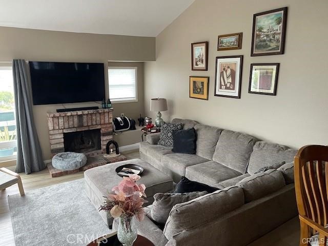 Detail Gallery Image 20 of 26 For 2017 Orchard Dr #D,  Placentia,  CA 92870 - 3 Beds | 2/1 Baths