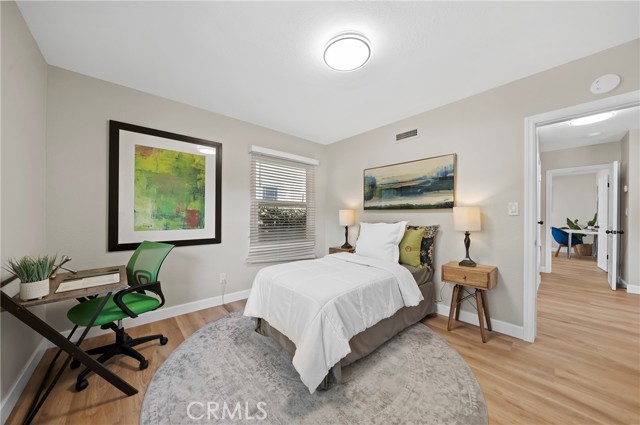 552 E Mountain View Avenue, Glendora CA: https://media.crmls.org/medias/febc85ee-9f2d-4253-9573-325524d9269a.jpg