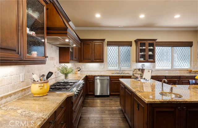 Detail Gallery Image 19 of 67 For 19 Calle Estilo Nuevo, San Clemente,  CA 92673 - 4 Beds | 4/1 Baths