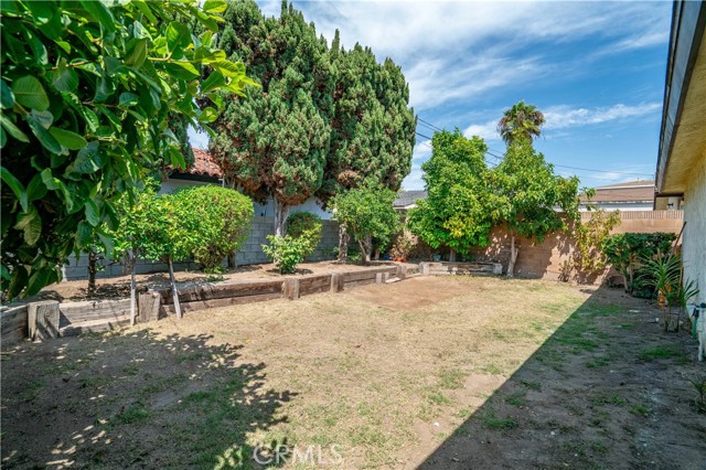 4637 W 132nd Street, Hawthorne CA: https://media.crmls.org/medias/febc8fd0-6629-41f0-8aea-1a8f2e8f9d2e.jpg