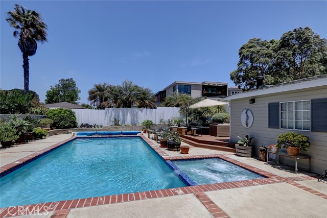 1837 8th Street, Manhattan Beach, California 90266, 3 Bedrooms Bedrooms, ,2 BathroomsBathrooms,Residential,Sold,8th,SB22116074