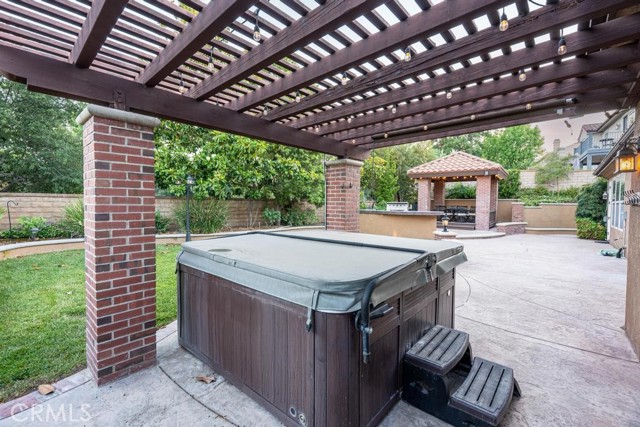 26052 Shadow Rock Lane, Valencia CA: https://media.crmls.org/medias/febd578c-7a5e-4a94-b753-39b4d499e893.jpg