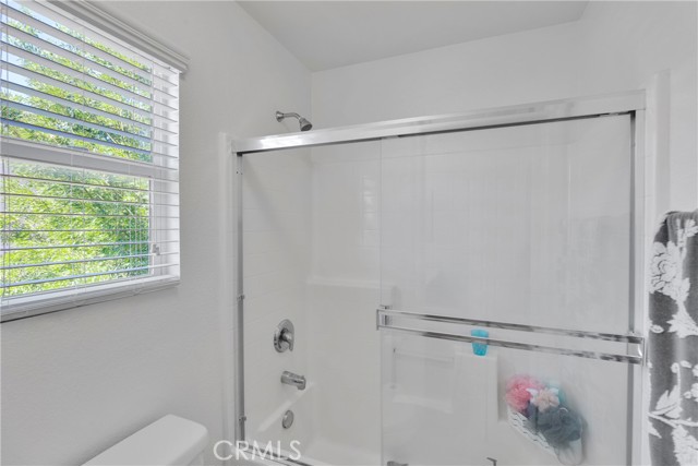 8846 Tamarisk Avenue, Hesperia CA: https://media.crmls.org/medias/febe10ad-e532-4a5e-9fa2-cdbbeb140682.jpg